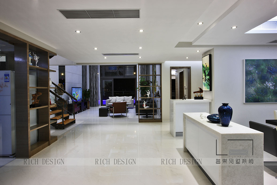 過度客廳.jpg 熙龍灣別墅過度客廳裝修欣賞圖