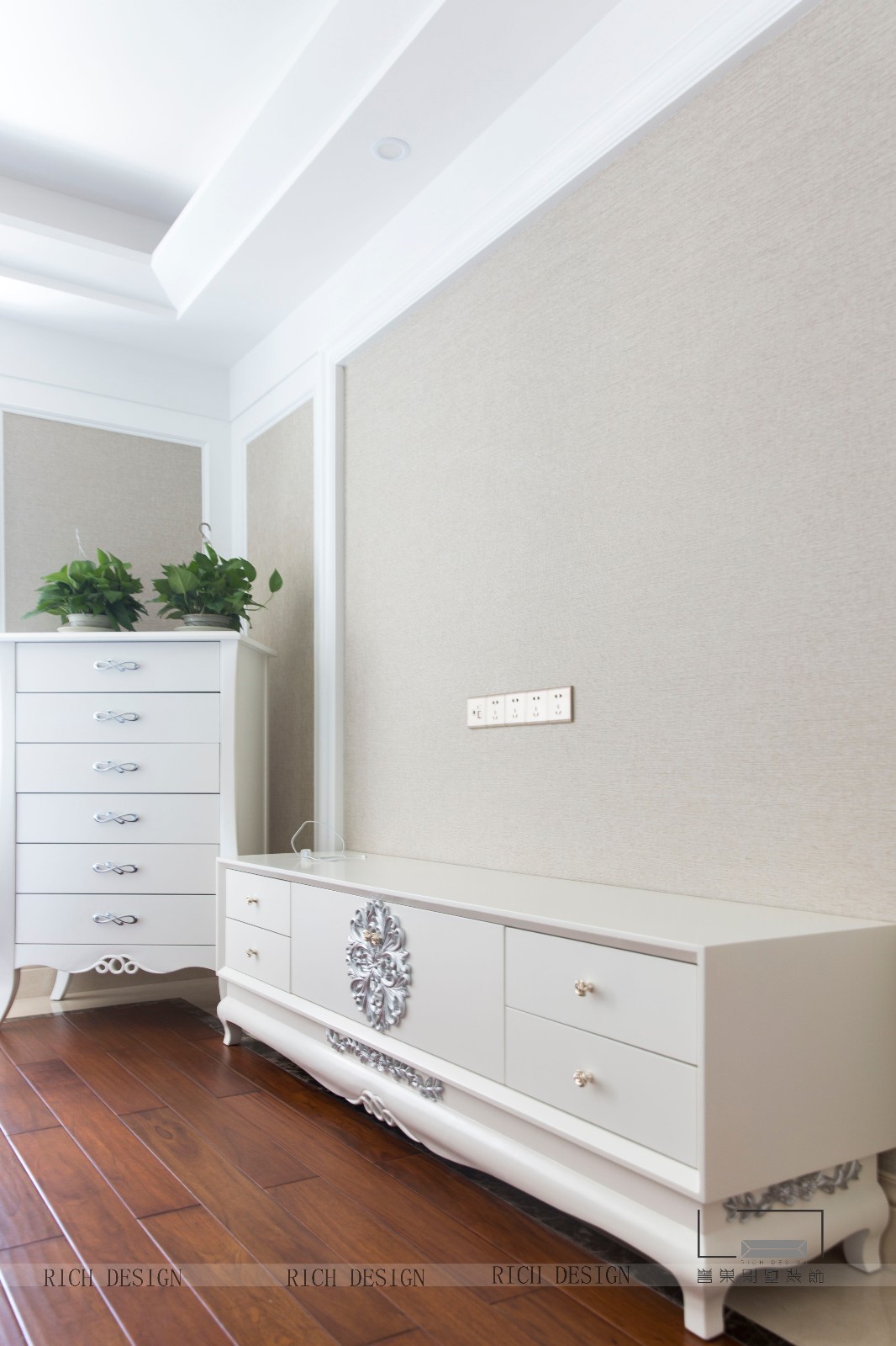 19.jpg 萬澤云頂9棟3C別墅墻角裝修欣賞圖