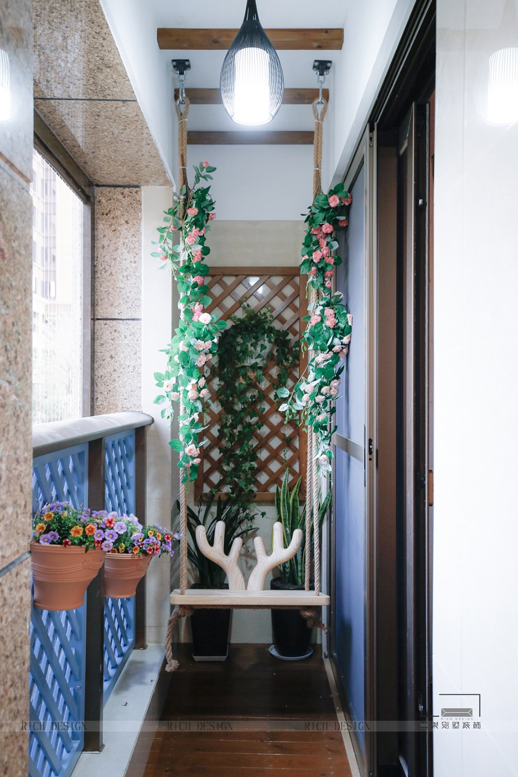 陽(yáng)臺(tái) 陽(yáng)臺(tái)