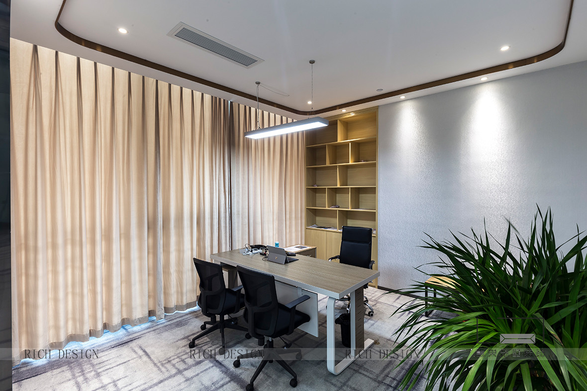 星河world現(xiàn)代風格實景圖