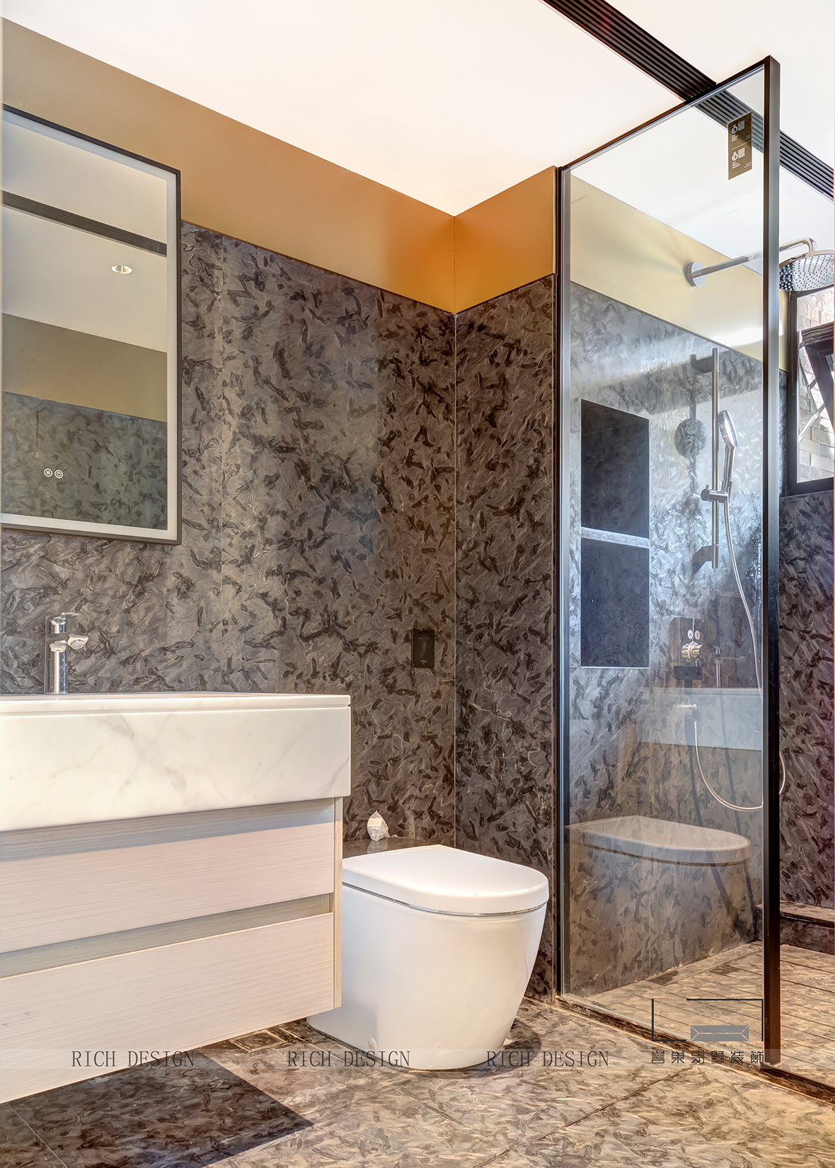 浴室.jpg 浴室.jpg